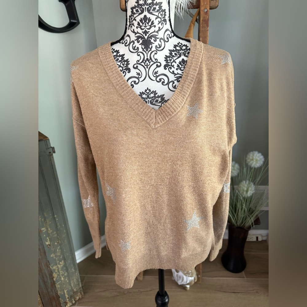 Tan V-Neck Sweater with Silver Stars size large